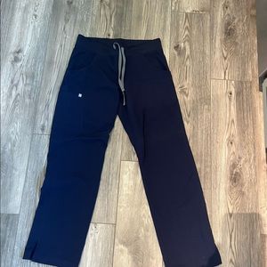 Figs Kate Cargo scrub pants